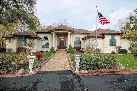 $599,900: 5720 Timberlake Dr, Decatur
